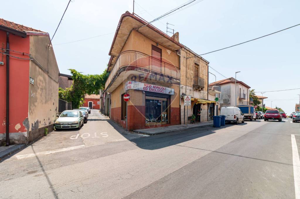 casa indipendente in vendita a Trecastagni
