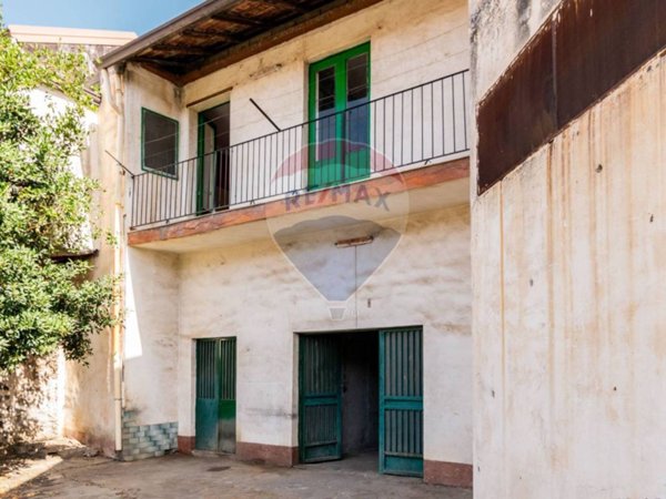 casa indipendente in vendita a Trecastagni