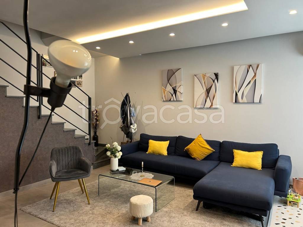 casa indipendente in vendita a Trecastagni