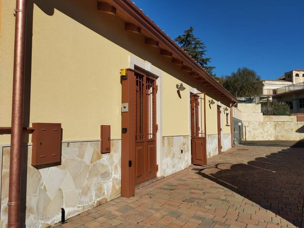 casa indipendente in vendita a Trecastagni