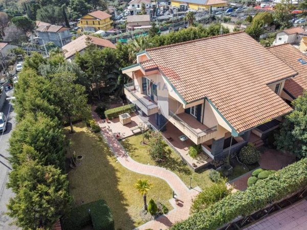 casa indipendente in vendita a Trecastagni