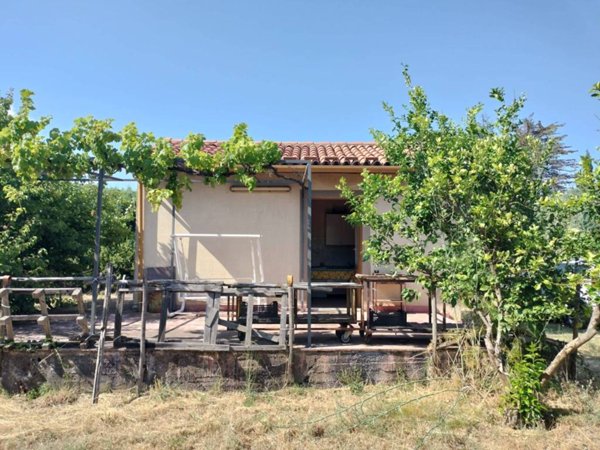 casa indipendente in vendita a Trecastagni