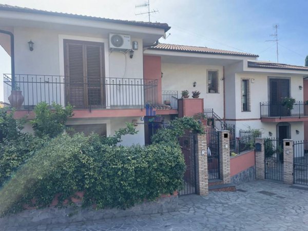 appartamento in vendita a Trecastagni
