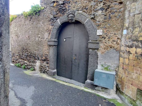 casa indipendente in vendita a Trecastagni