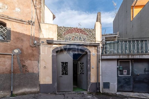 casa indipendente in vendita a Trecastagni