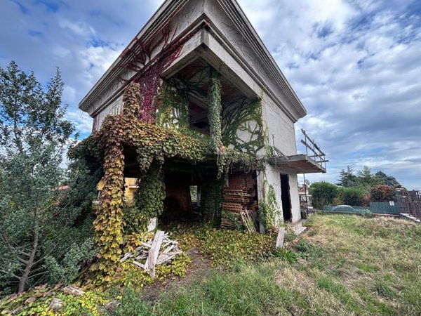 casa indipendente in vendita a Trecastagni