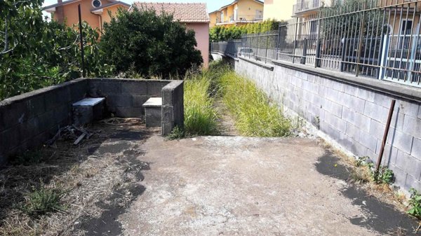 negozio in vendita a Trecastagni