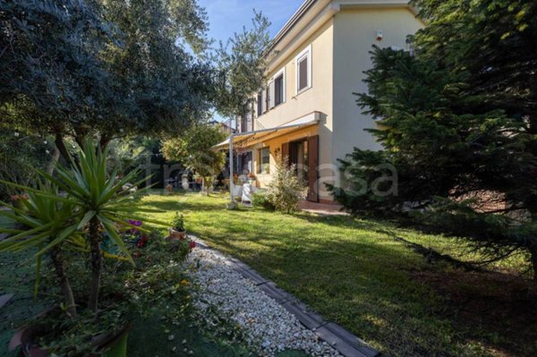 casa indipendente in vendita a Trecastagni