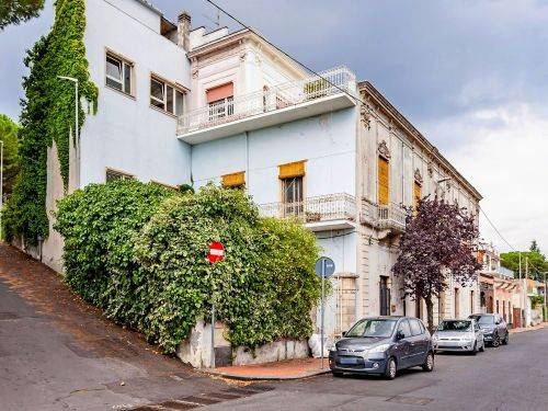 casa indipendente in vendita a Trecastagni