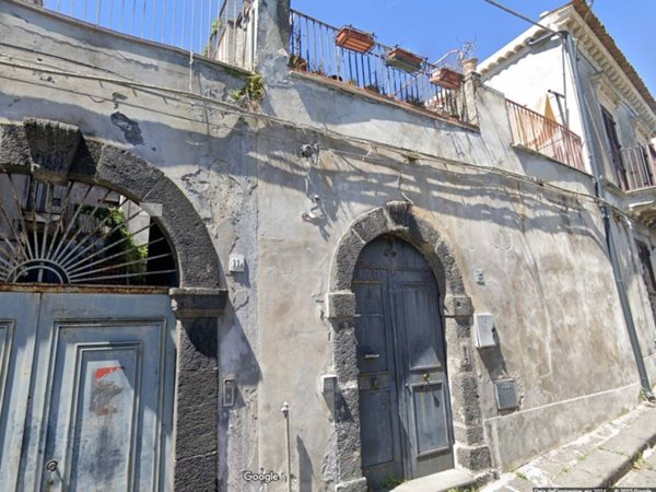 casa indipendente in vendita a Trecastagni