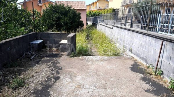 negozio in vendita a Trecastagni