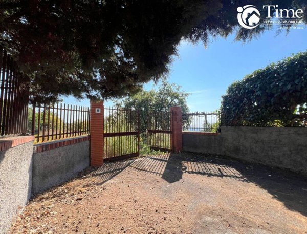 casa indipendente in vendita a Trecastagni