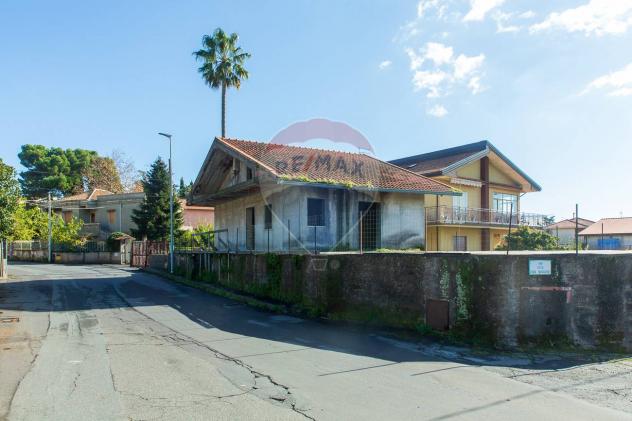 casa indipendente in vendita a Trecastagni