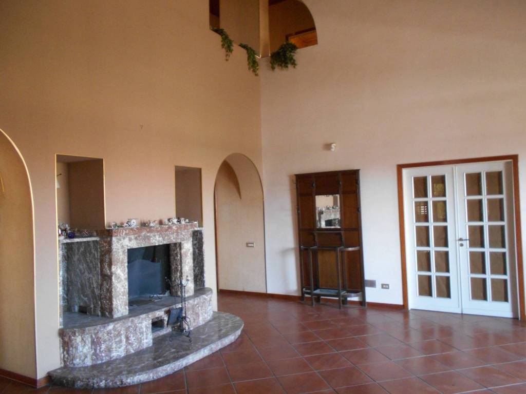 casa indipendente in vendita a Trecastagni