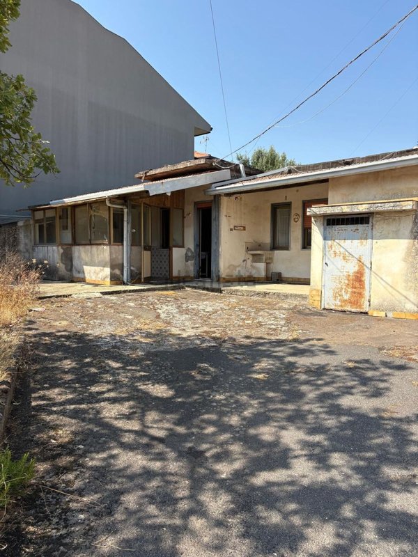 casa indipendente in vendita a Trecastagni