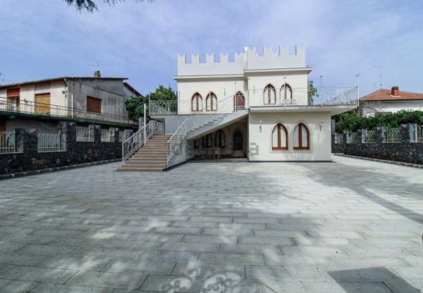 casa indipendente in vendita a Trecastagni