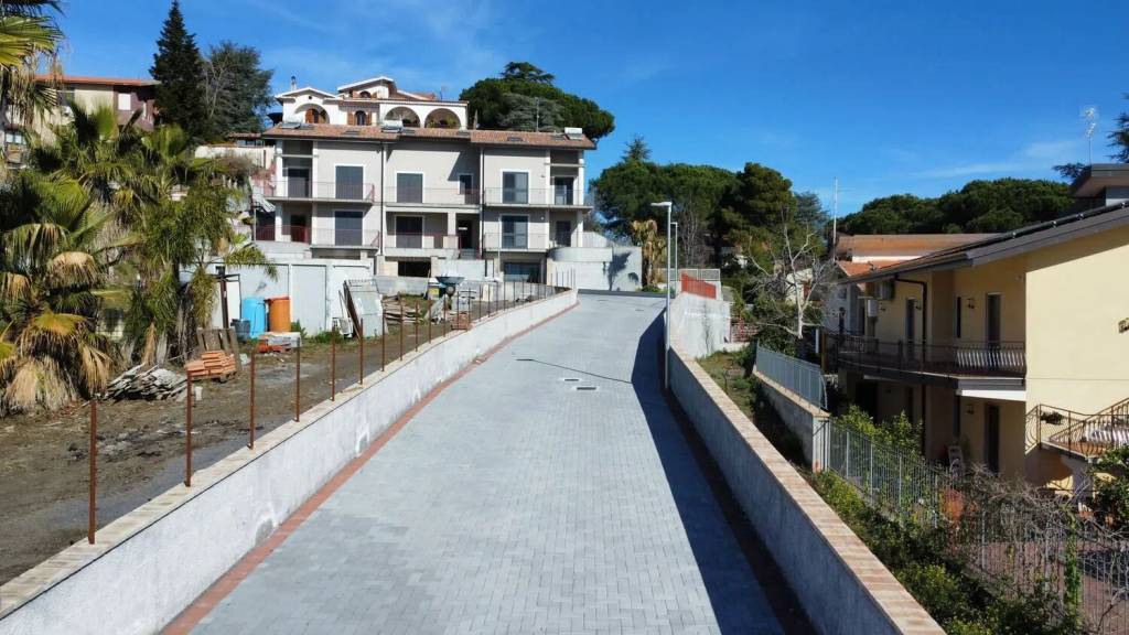 casa indipendente in vendita a Trecastagni