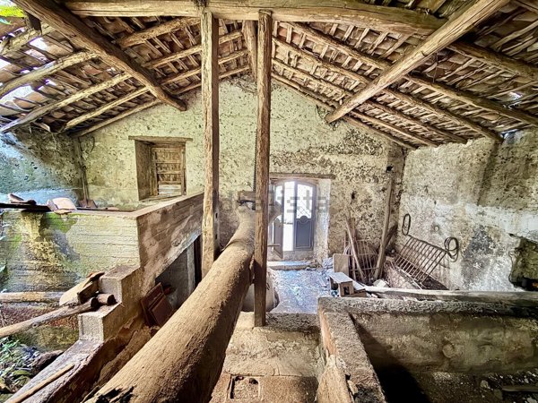 casale in vendita a Trecastagni