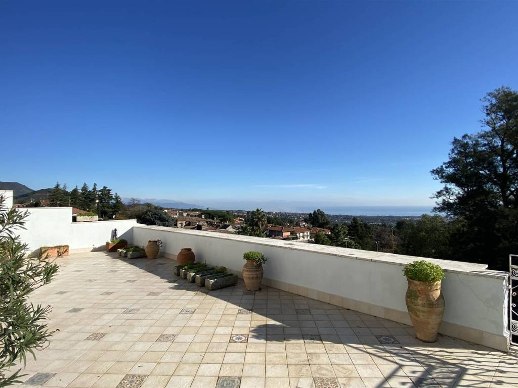 casa indipendente in vendita a Trecastagni