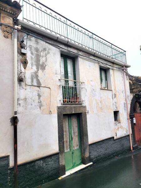 casa indipendente in vendita a Trecastagni