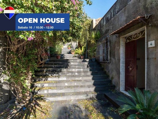 casa indipendente in vendita a Trecastagni