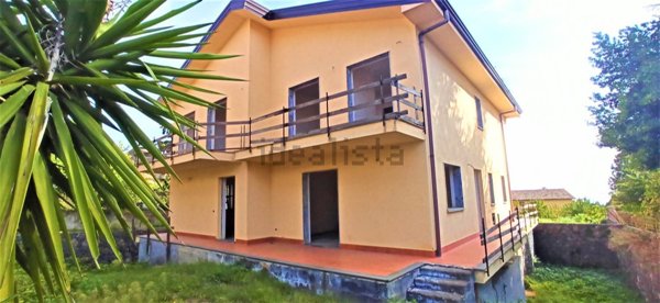 casa indipendente in vendita a Trecastagni