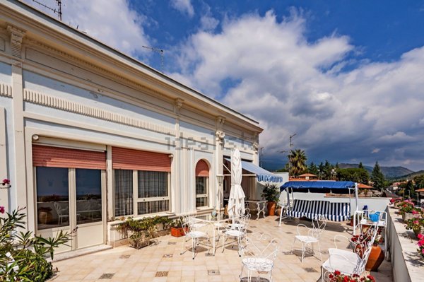 casa indipendente in vendita a Trecastagni