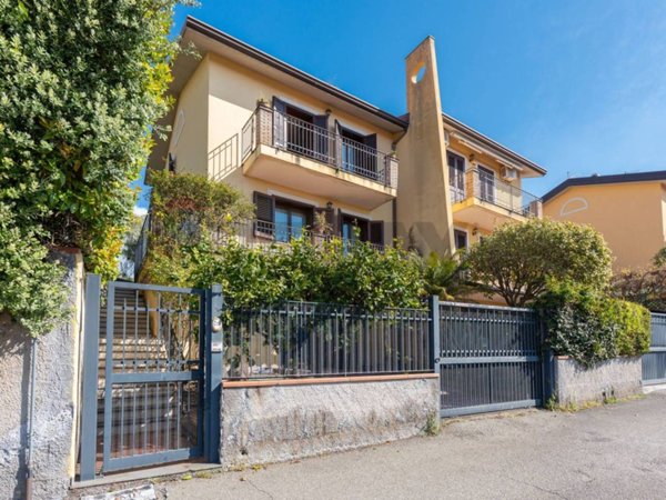 casa indipendente in vendita a Trecastagni