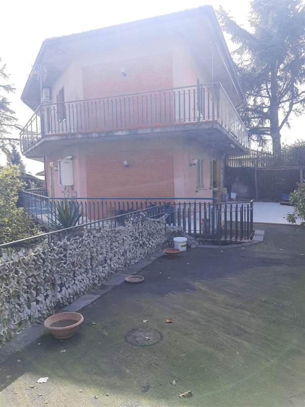 casa indipendente in vendita a Trecastagni