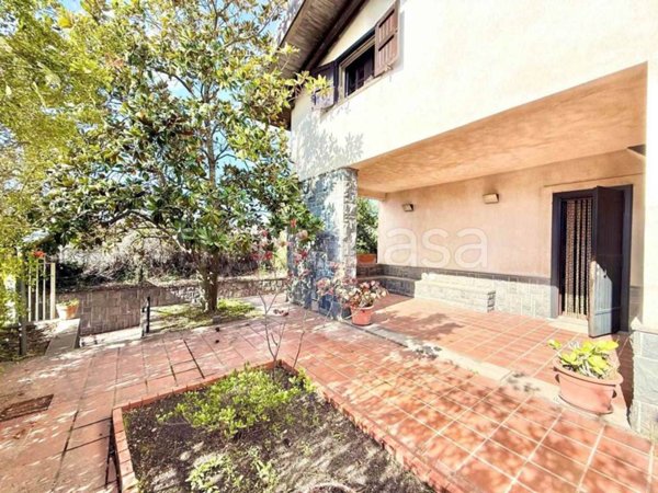 casa indipendente in vendita a Trecastagni