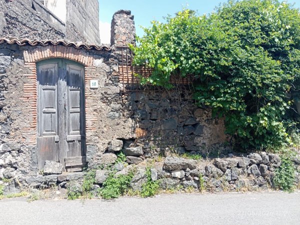 casa indipendente in vendita a Trecastagni