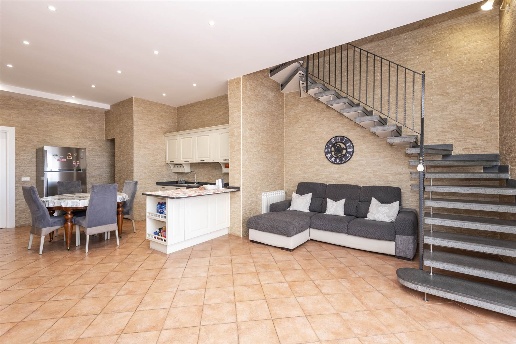 casa indipendente in vendita a Trecastagni