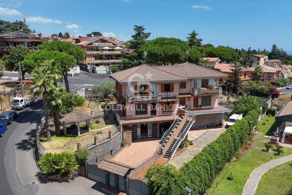 casa indipendente in vendita a Trecastagni