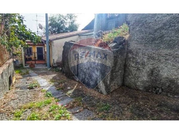 casa indipendente in vendita a Trecastagni