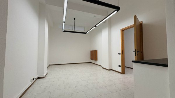 ufficio in vendita a Trecastagni
