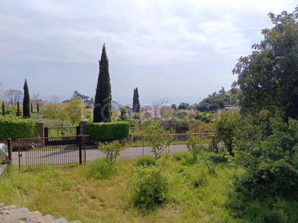 villa in vendita a Trecastagni