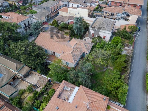 casa indipendente in vendita a Trecastagni