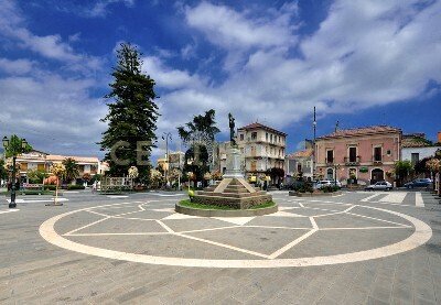 negozio in vendita a Trecastagni