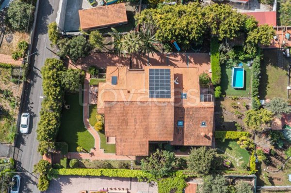 casa indipendente in vendita a Trecastagni