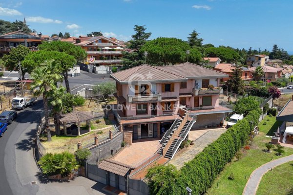 casa indipendente in vendita a Trecastagni