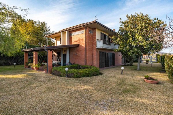 casa indipendente in vendita a Trecastagni
