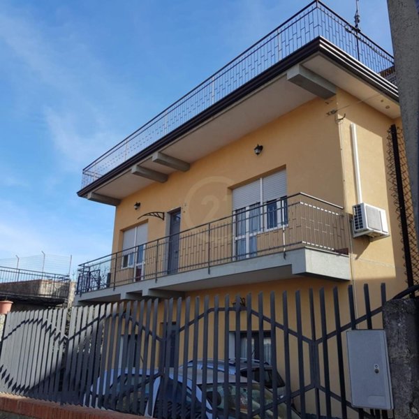 appartamento in vendita a Trecastagni