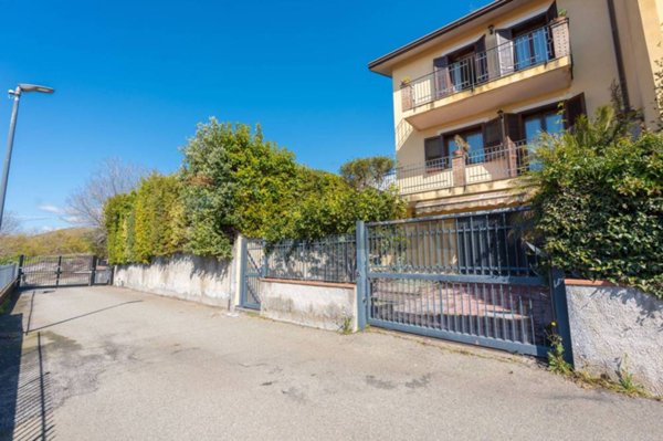casa indipendente in vendita a Trecastagni