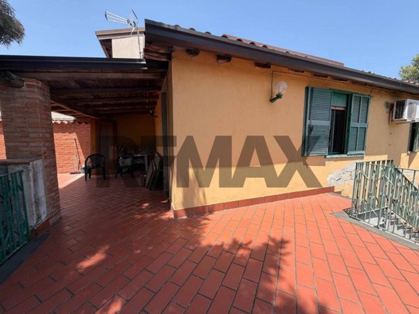 casa indipendente in vendita a Trecastagni