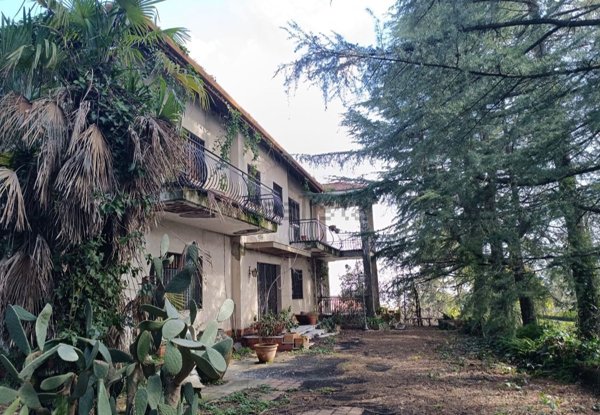 casa indipendente in vendita a Trecastagni