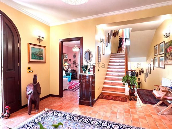casa indipendente in vendita a Trecastagni