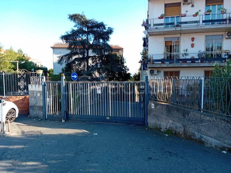 appartamento in vendita a Tremestieri Etneo