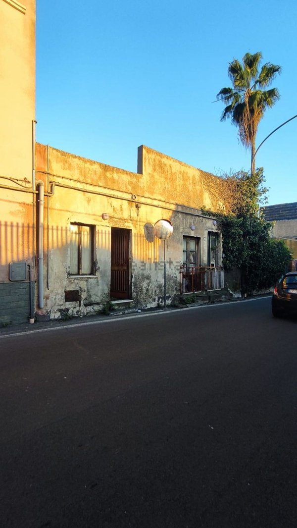 casa indipendente in vendita a Tremestieri Etneo
