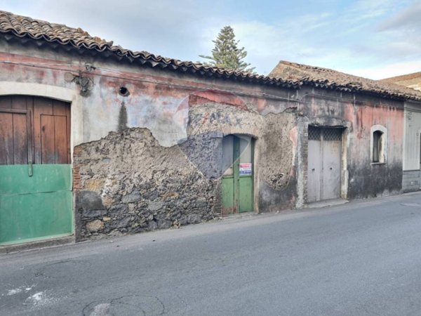 casa indipendente in vendita a Tremestieri Etneo