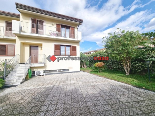 casa indipendente in vendita a Tremestieri Etneo